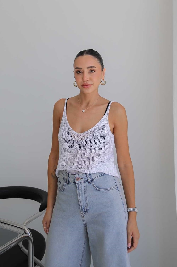 Beyaz Askılı Pullu Triko Bluz