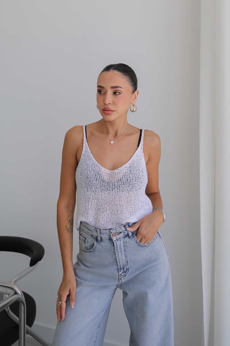 Beyaz Askılı Pullu Triko Bluz
