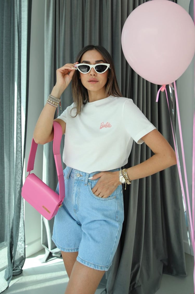 Beyaz Barbie Nakış İşlemeli Tişört