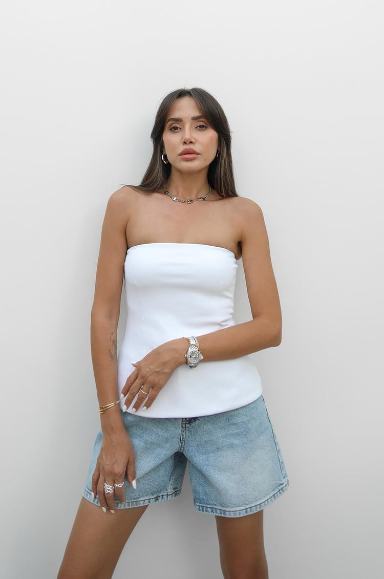 Beyaz Dikiş Detaylı Straplez Bluz