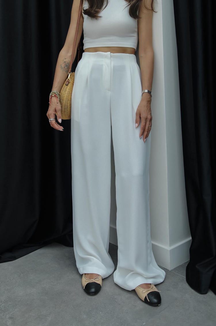 Beyaz Grazia Pileli Pantolon