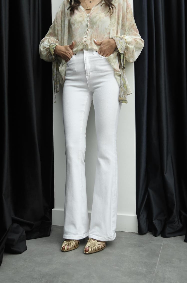 Beyaz İspanyol Paça Jean