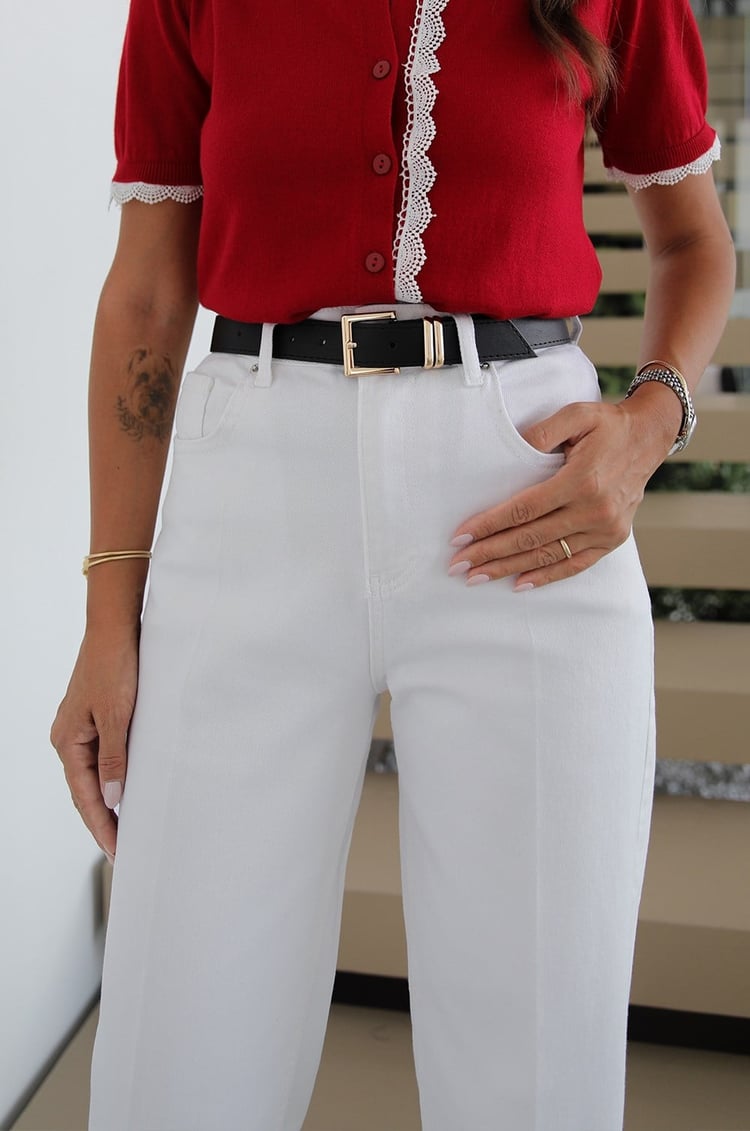 Beyaz Kemerli Skater Jean