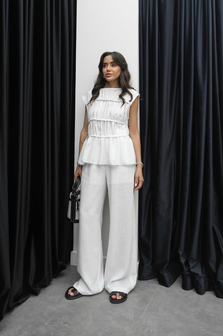 Beyaz Layer Bluz Pantolon Takım