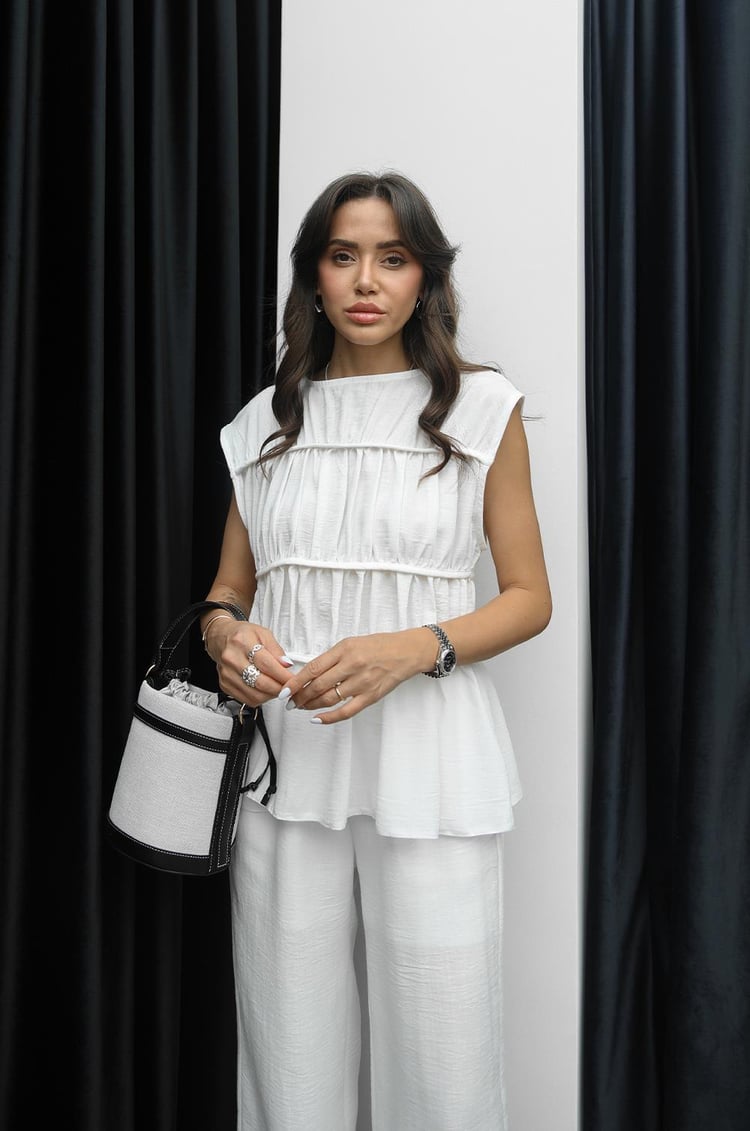 Beyaz Layer Bluz Pantolon Takım