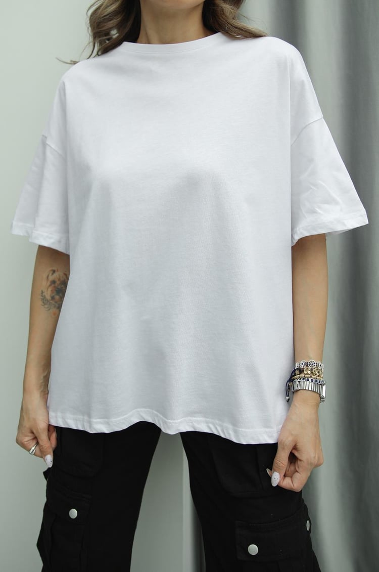 Beyaz Oversize Tişört