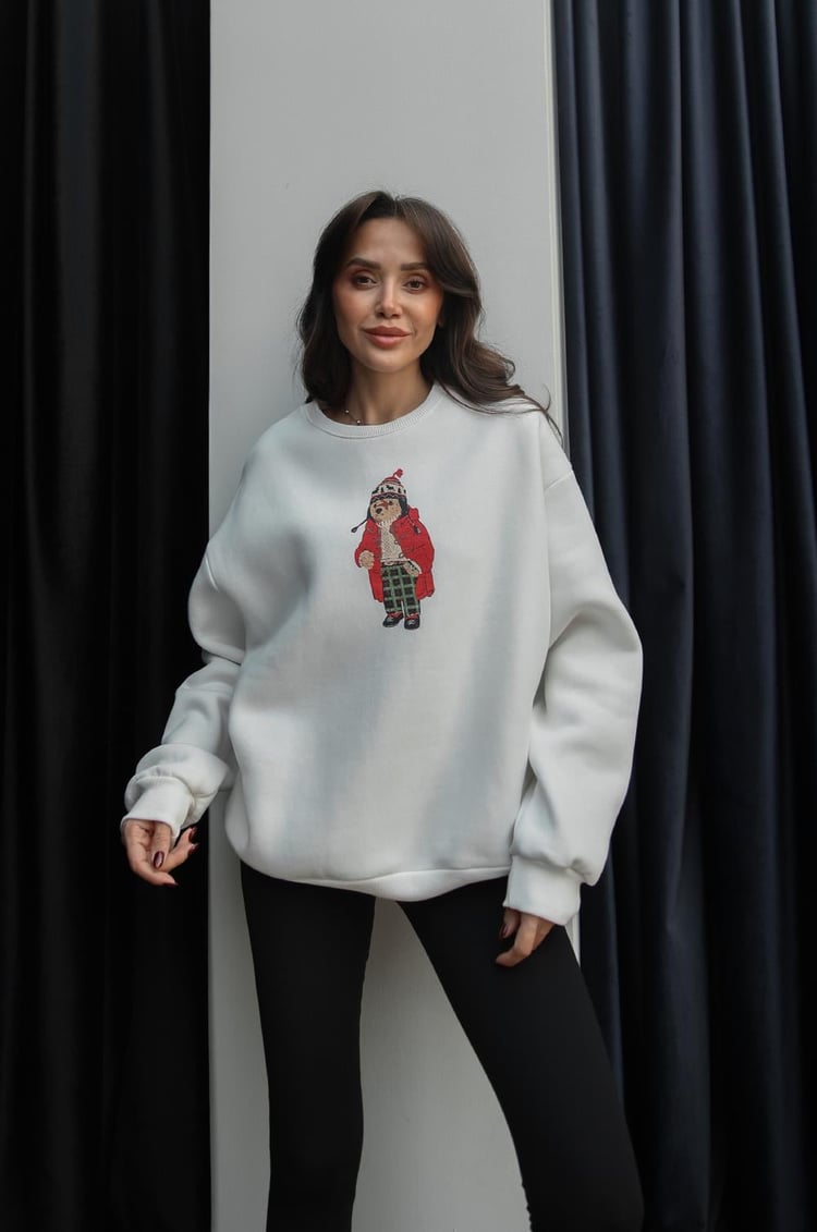 Beyaz Pijamalı Teddy Baskılı Sweatshirt