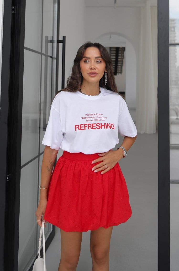 Beyaz Refreshing Yazı Baskılı Tişört