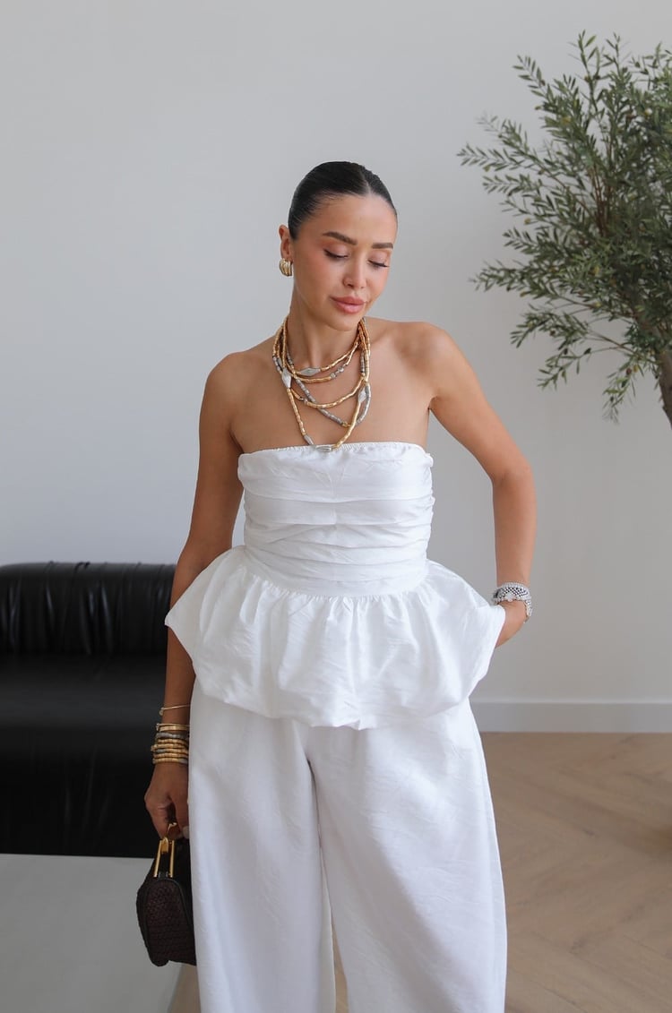 Beyaz Straplez Bluz Paçası Lastikli Pantolon Takım