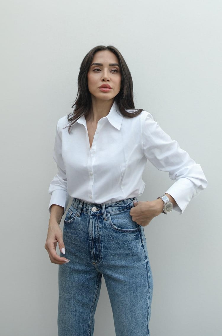 Beyaz Vatkalı Fit Gömlek