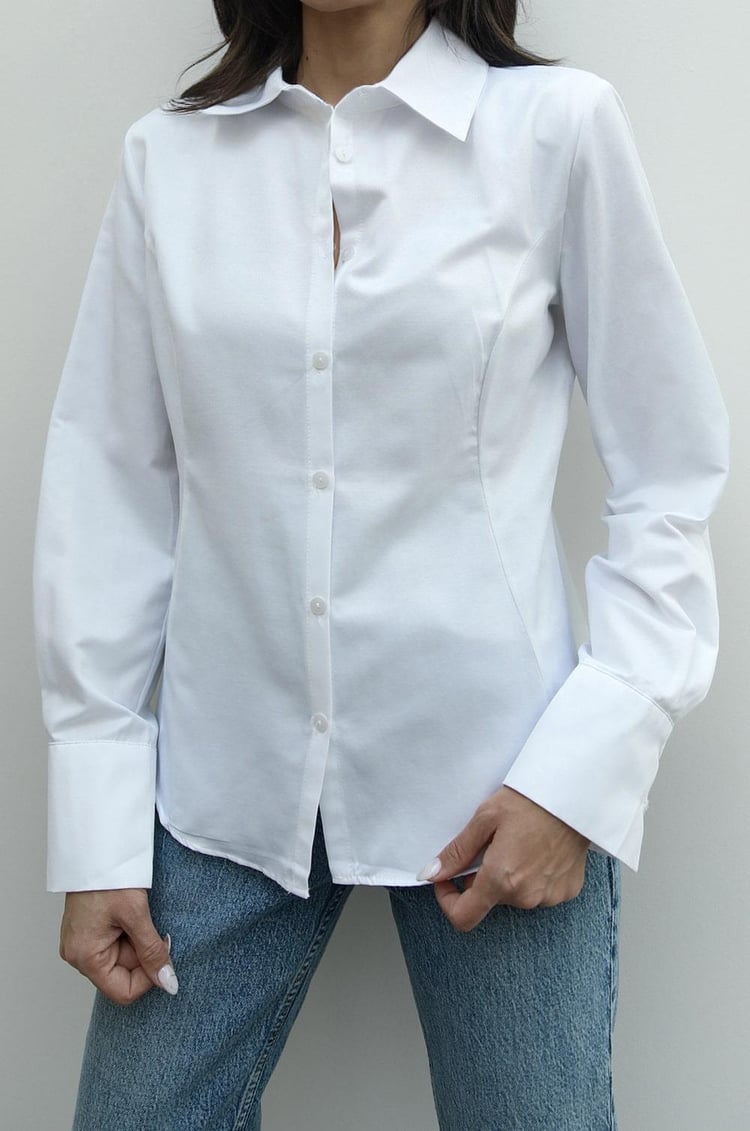 Beyaz Vatkalı Fit Gömlek