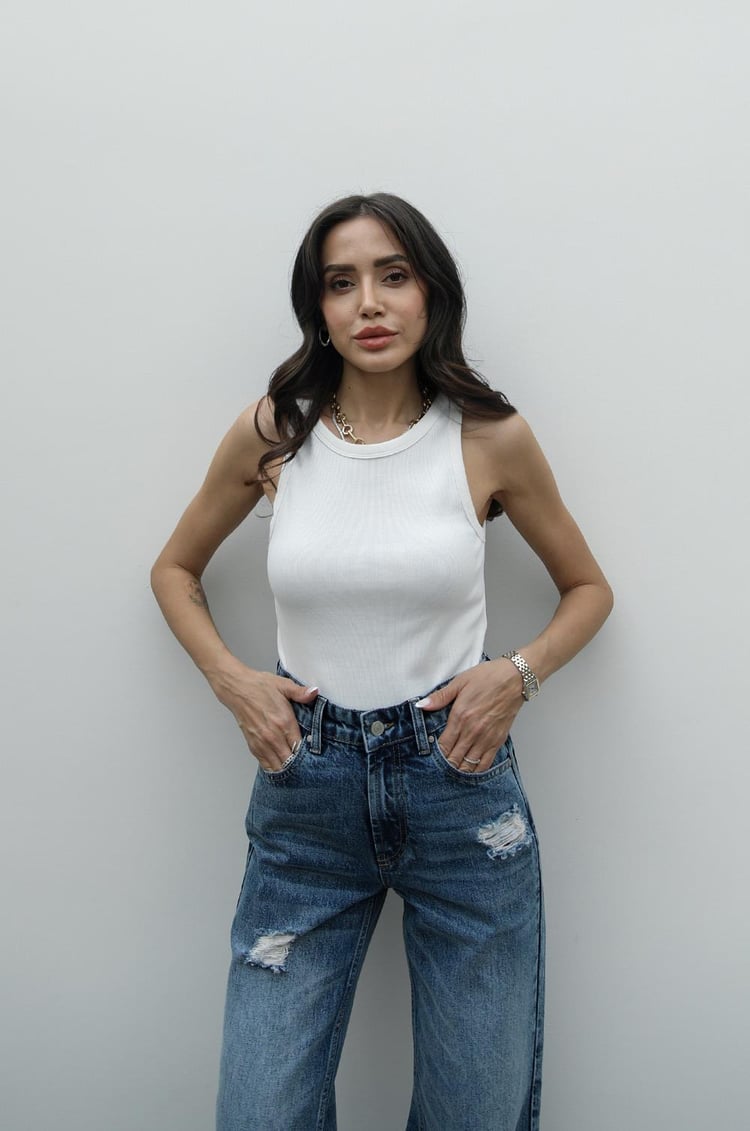 Beyaz Versay Fitilli Atlet