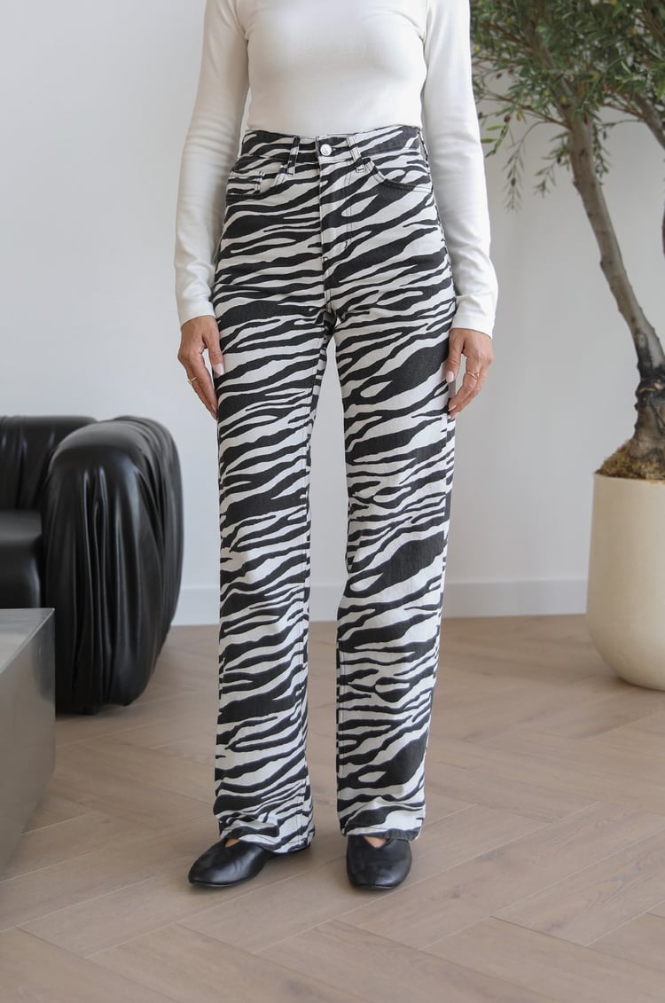 Beyaz Zebra Kuzmina Straight Jean