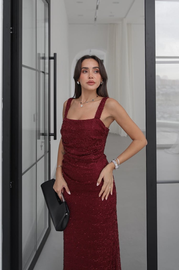 Bordo Kare Yaka Boncuklu Tül Elbise