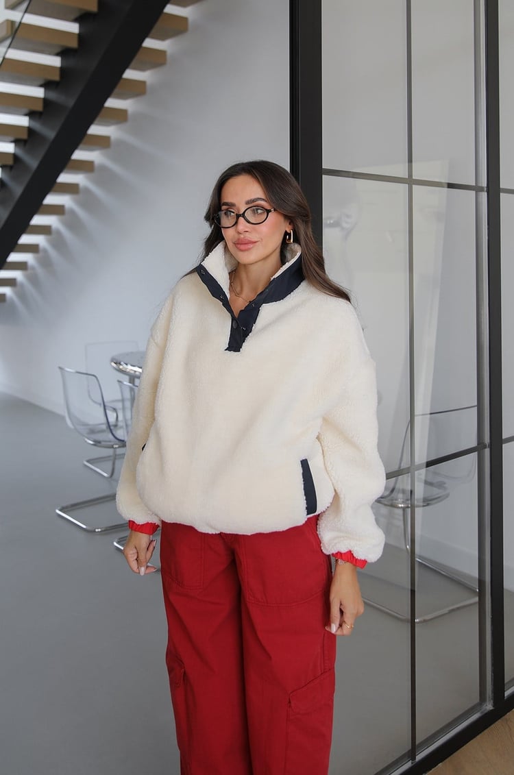 Ekru Arkası Ayıcık Baskılı Polar Sweat