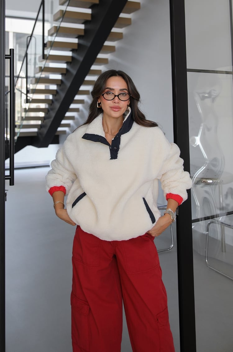 Ekru Arkası Ayıcık Baskılı Polar Sweat