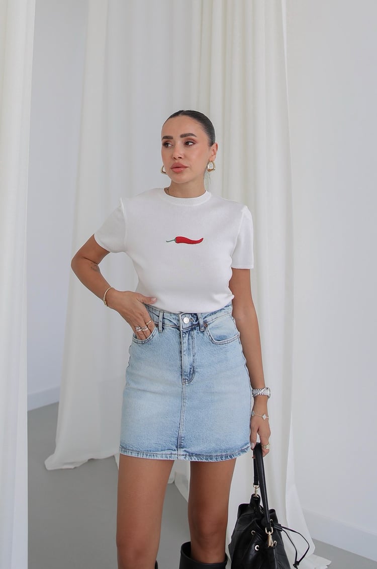Ekru Biber Nakışlı Triko Bluz