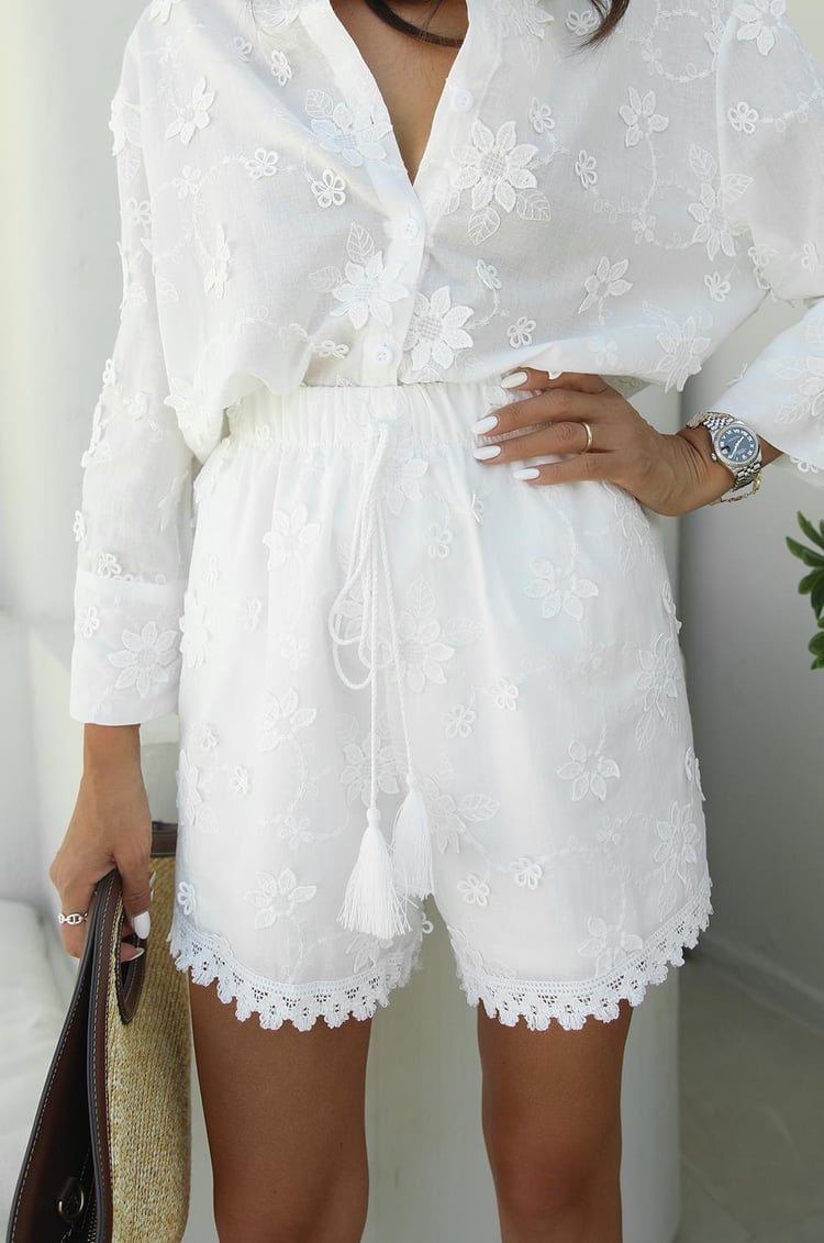Ekru Çiçek İşlemeli Gömlek Şort Takım
