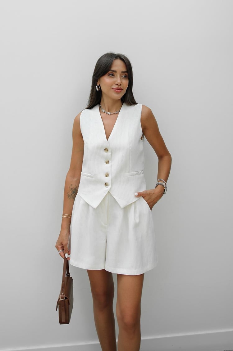 Ekru Çizgili Yelek Şort Takım