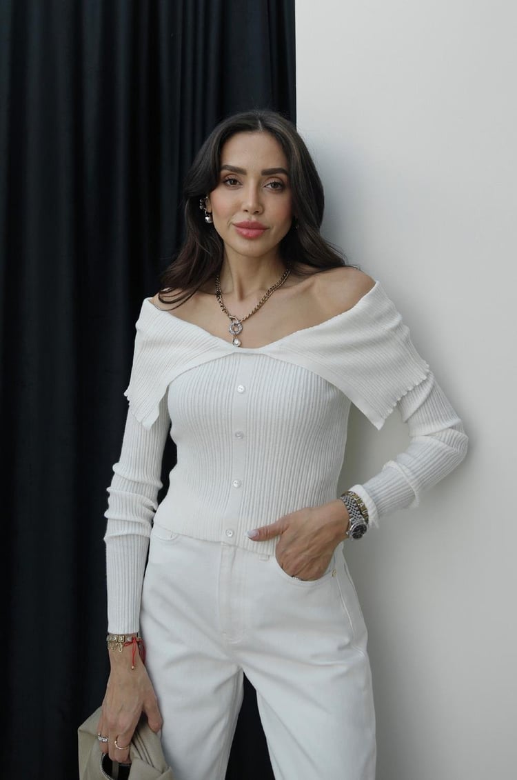 Ekru Degaje Yaka Düğmeli Hırka