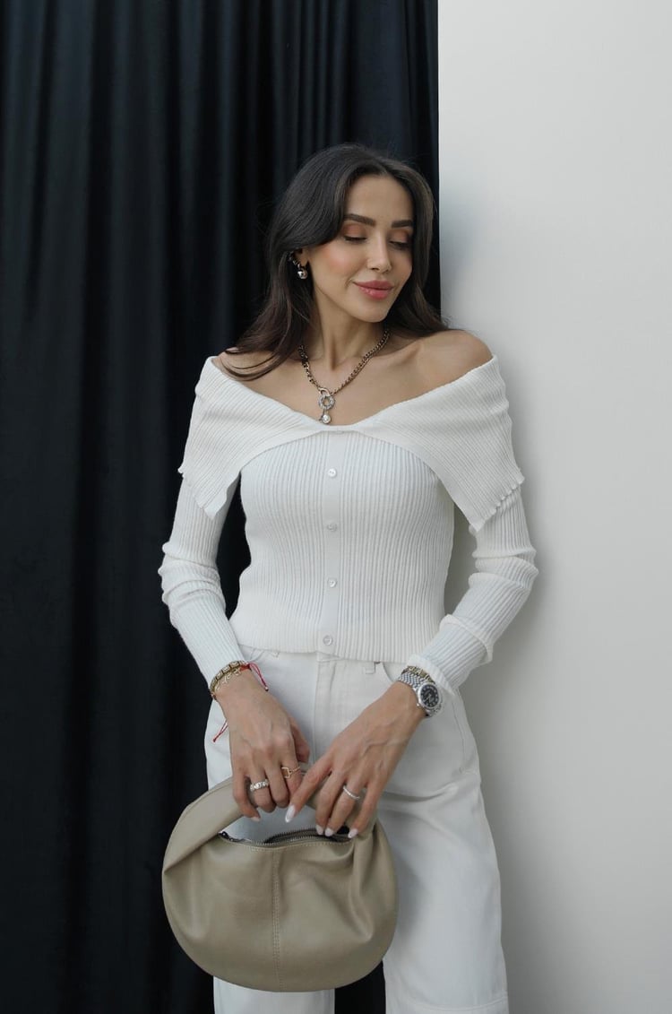 Ekru Degaje Yaka Düğmeli Hırka