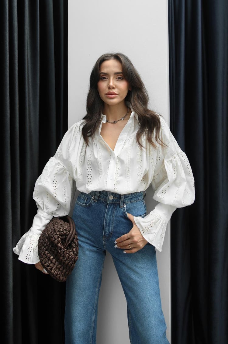 Ekru Fisto Büzgü Ve Kol Detaylı Gömlek