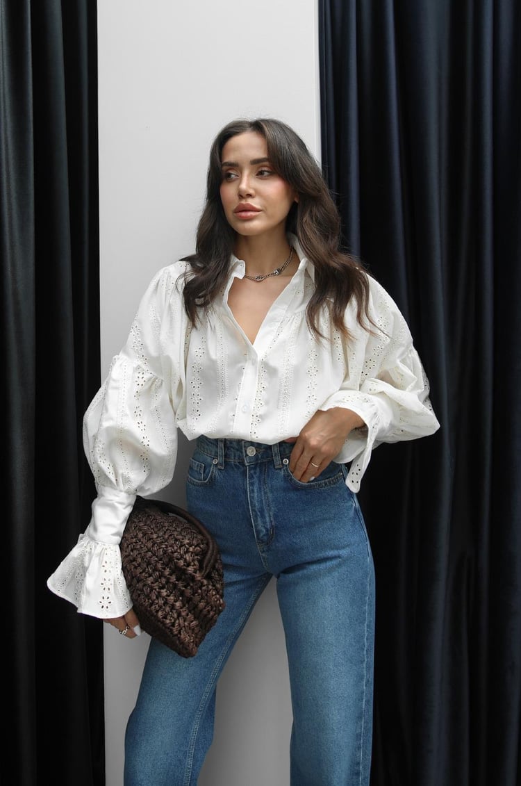 Ekru Fisto Büzgü Ve Kol Detaylı Gömlek