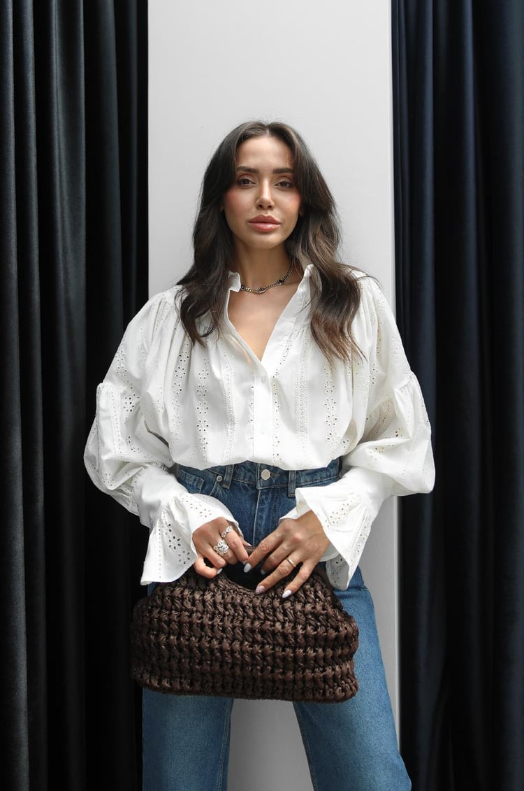 Ekru Fisto Büzgü Ve Kol Detaylı Gömlek