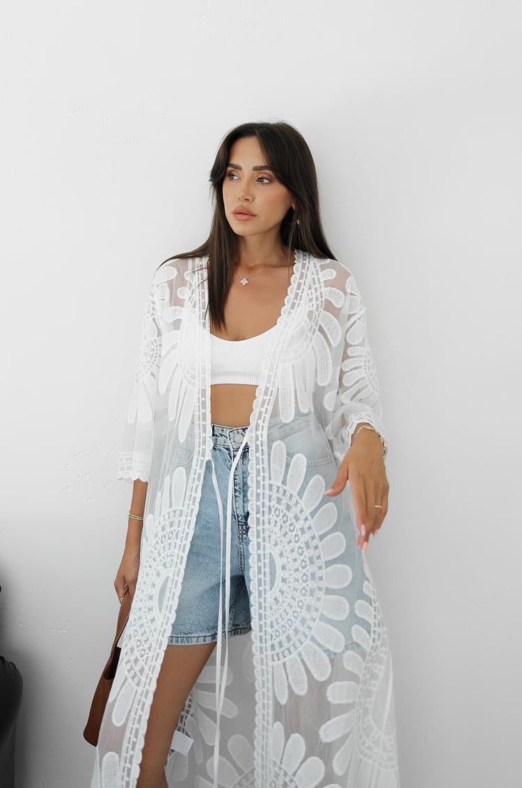 Ekru Fisto İşlemeli Kimono
