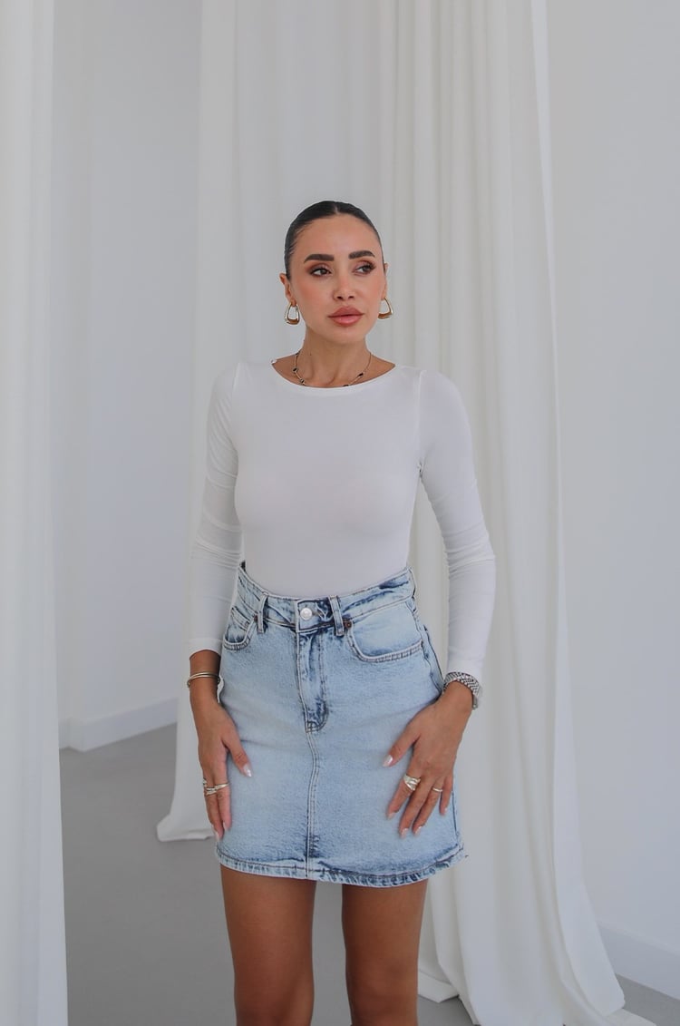 Ekru Kayık Yaka Uzun Kollu Bodysuit