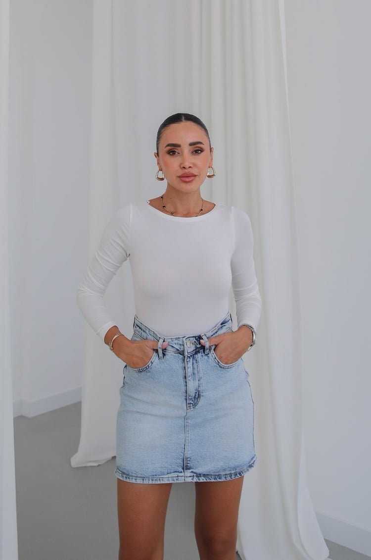 Ekru Kayık Yaka Uzun Kollu Bodysuit