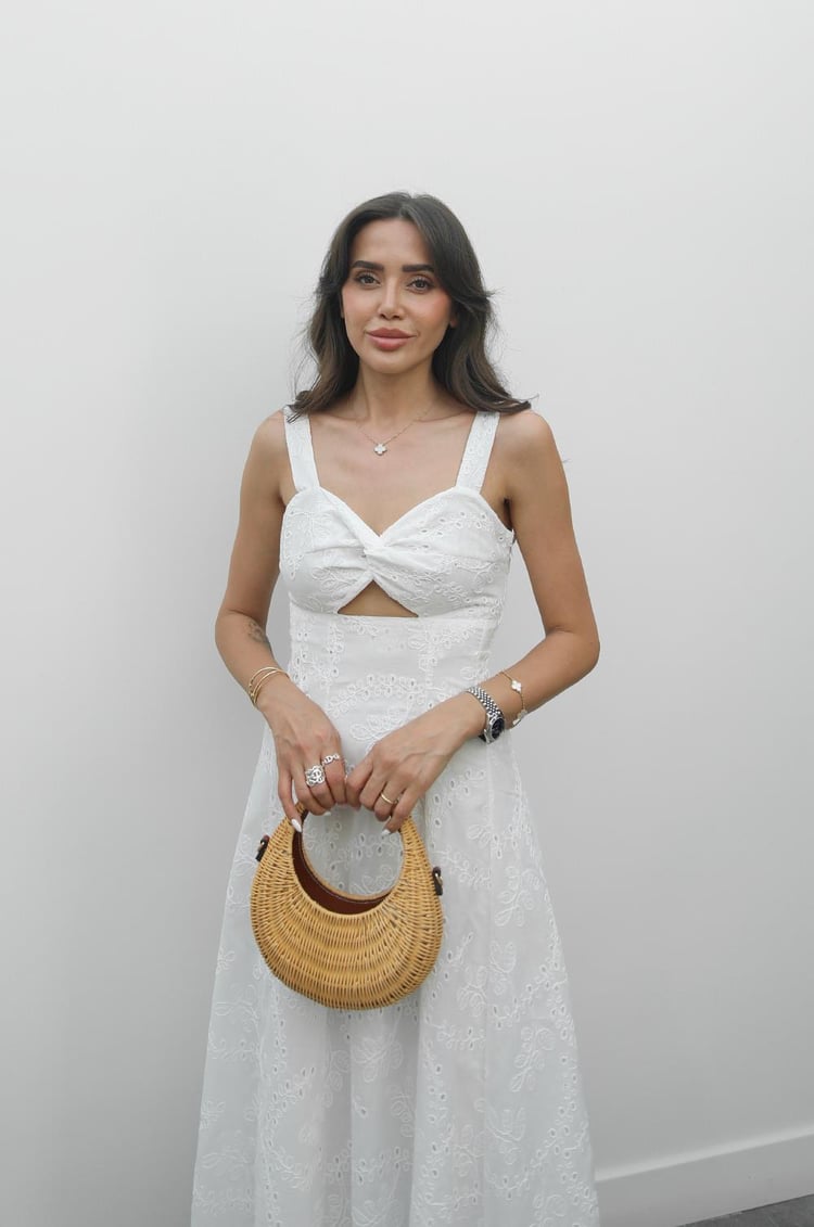 Ekru Önü Pencere Detaylı Fisto Elbise