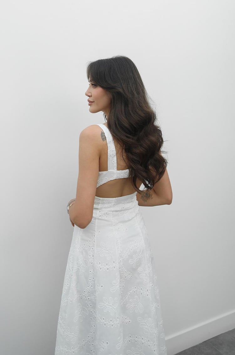 Ekru Önü Pencere Detaylı Fisto Elbise