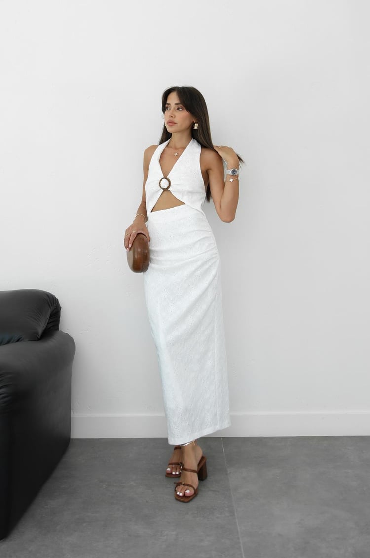 Ekru Önü Toka Detaylı Fistolu Elbise