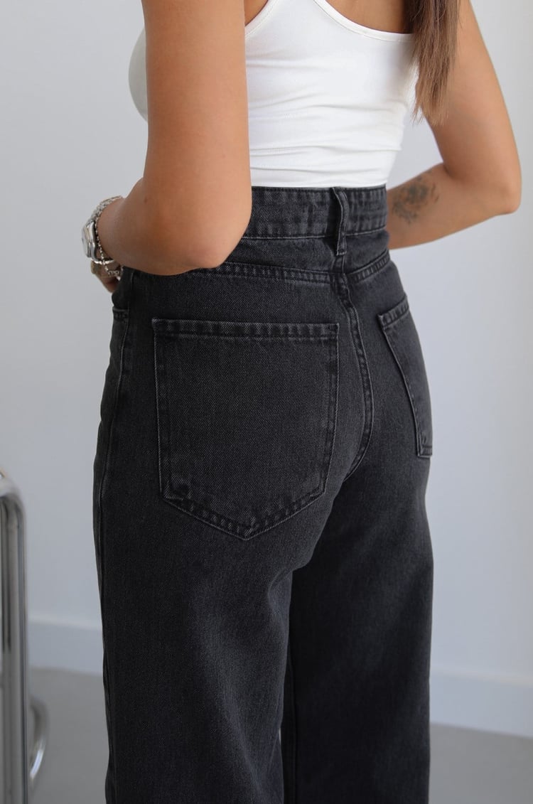 Füme Kuzmina Straight Jean