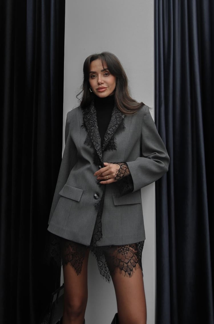 Gri Dantel Detaylı Blazer Ceket
