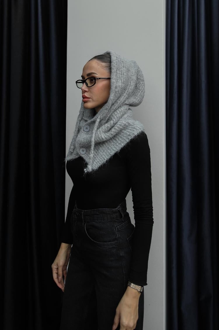 Gri Düğmeli Yün Balaclava