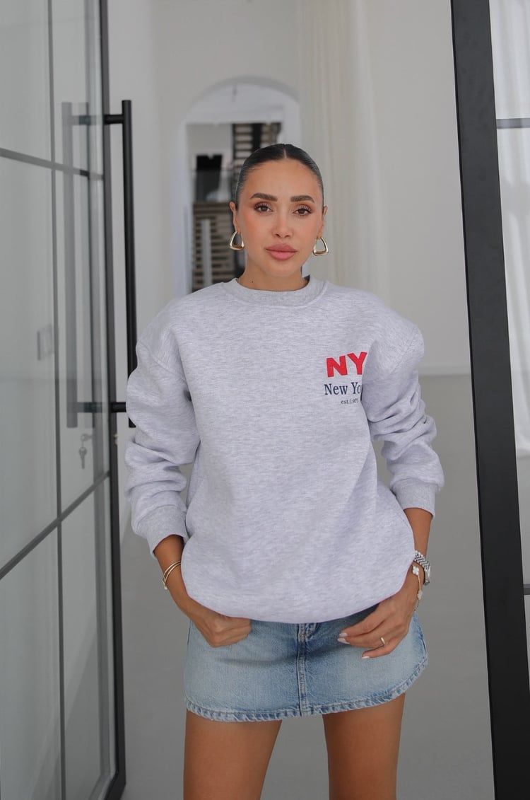 Gri New York Baskılı Sweatshirt
