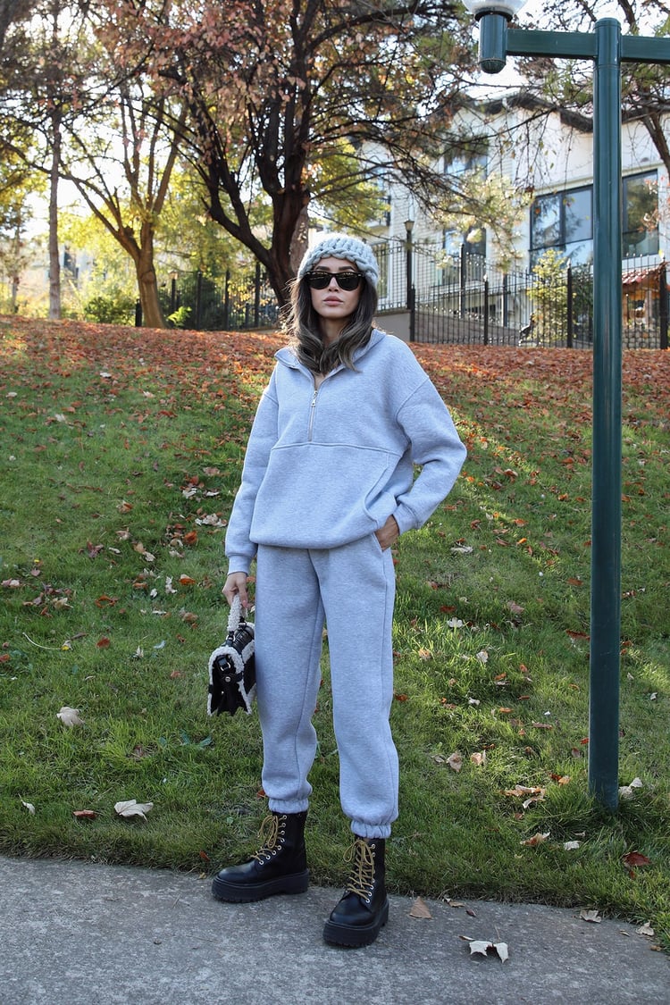 Gri Yarı Fermuarlı Kanguru Sweatshirt