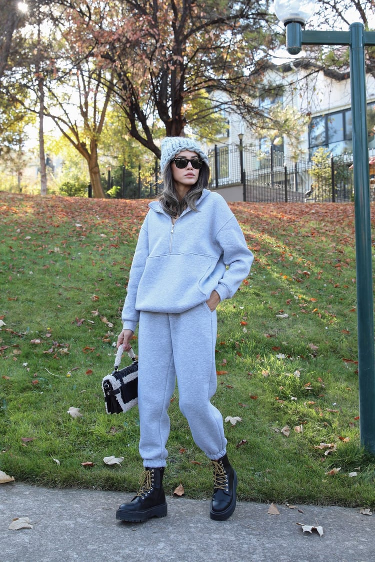 Gri Yarı Fermuarlı Kanguru Sweatshirt