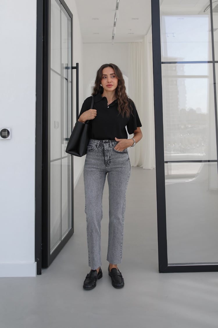 Gri Yıkamalı Boy Fit Kesik Paça Jean