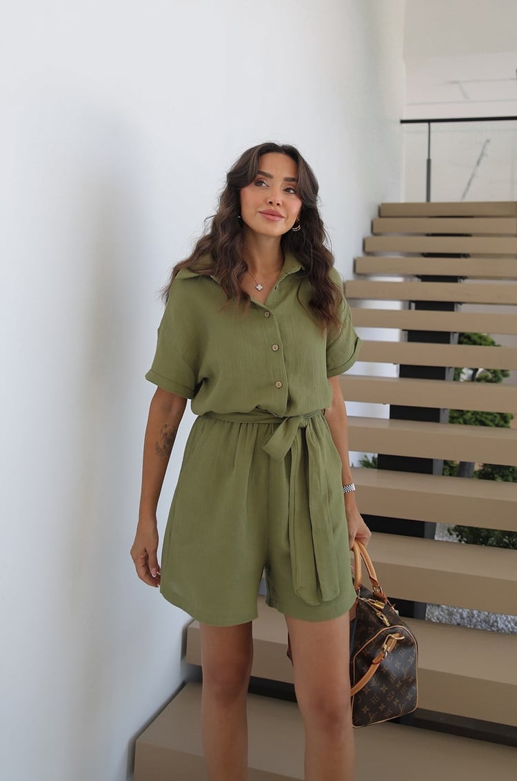 Haki Beli Kuşaklı Kısa Tulum