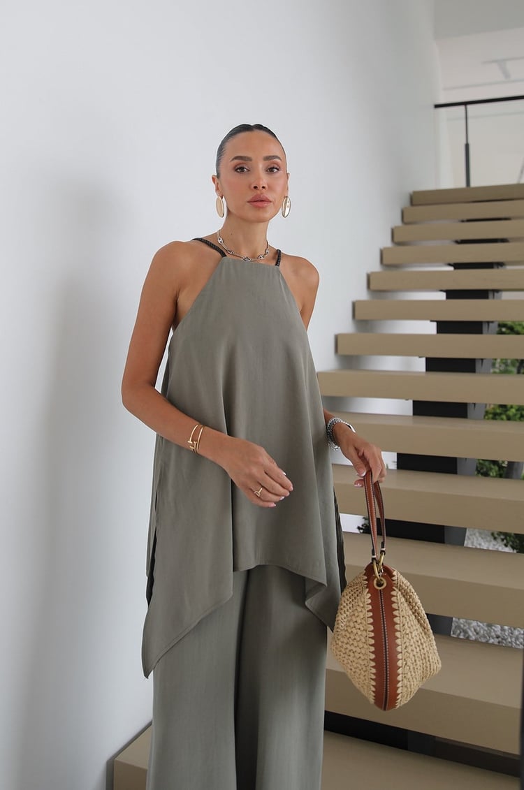 Haki Deri Askılı Şal Detaylı Tulum