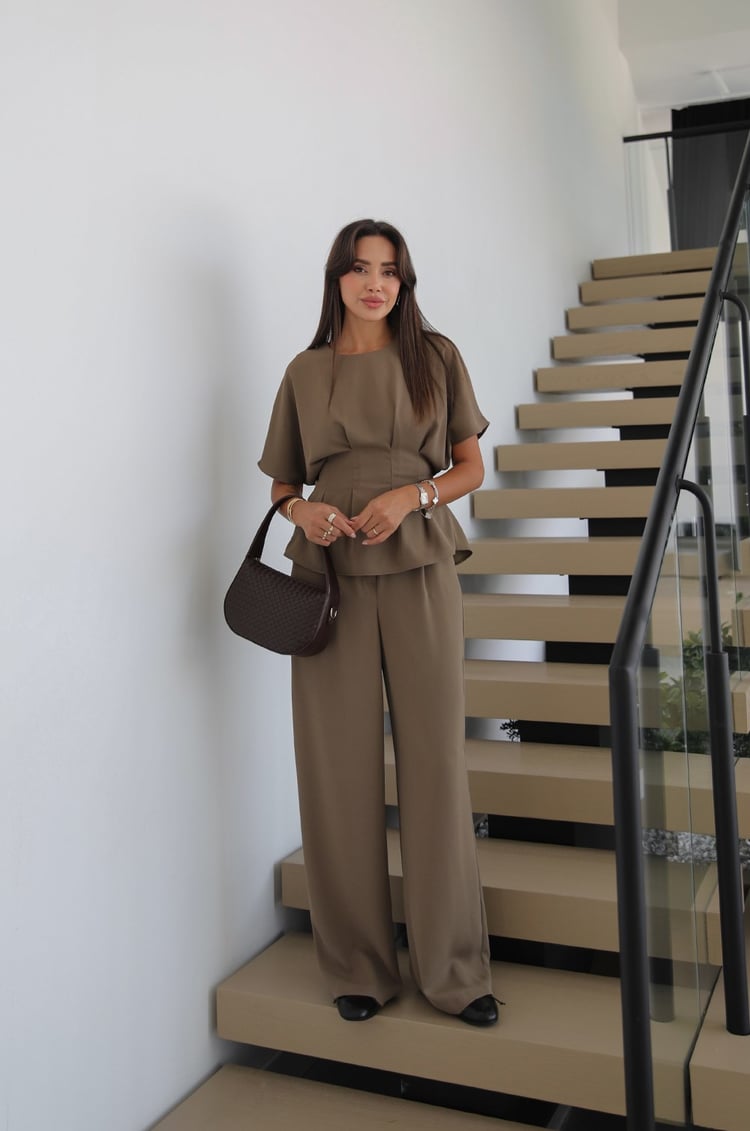 Haki İp Kemerli Pileli Bluz Pantolon Takım