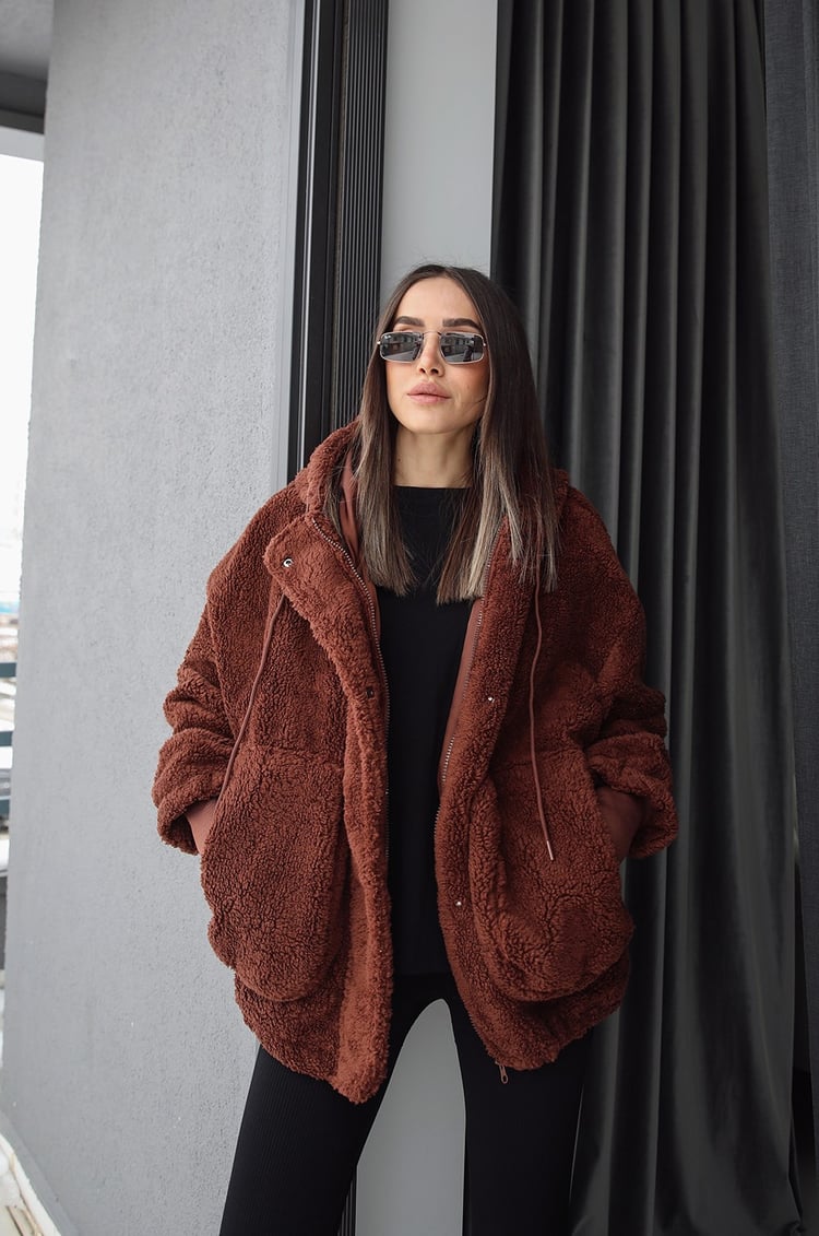 Kahve Önü Cepli Kapüşonlu Peluş Mont