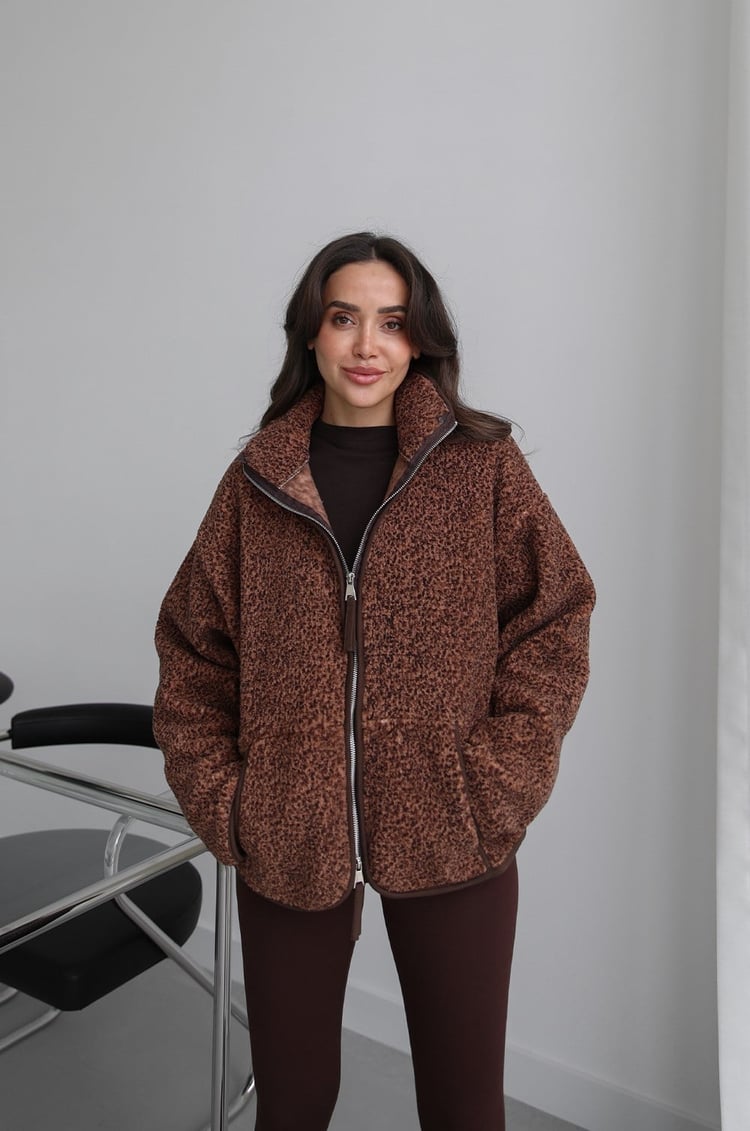 Kahverengi Benek Desenli Fermuarlı Polar Ceket