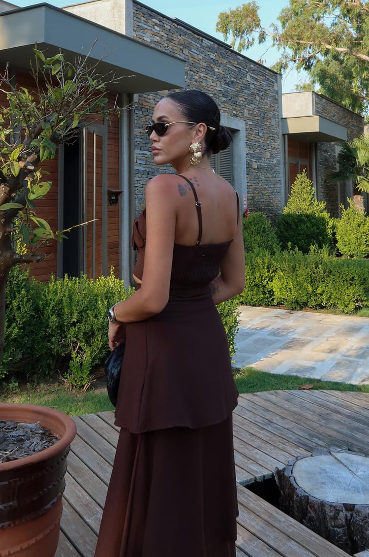Kahverengi Çiçek Detaylı Crop Etek Keten Takım