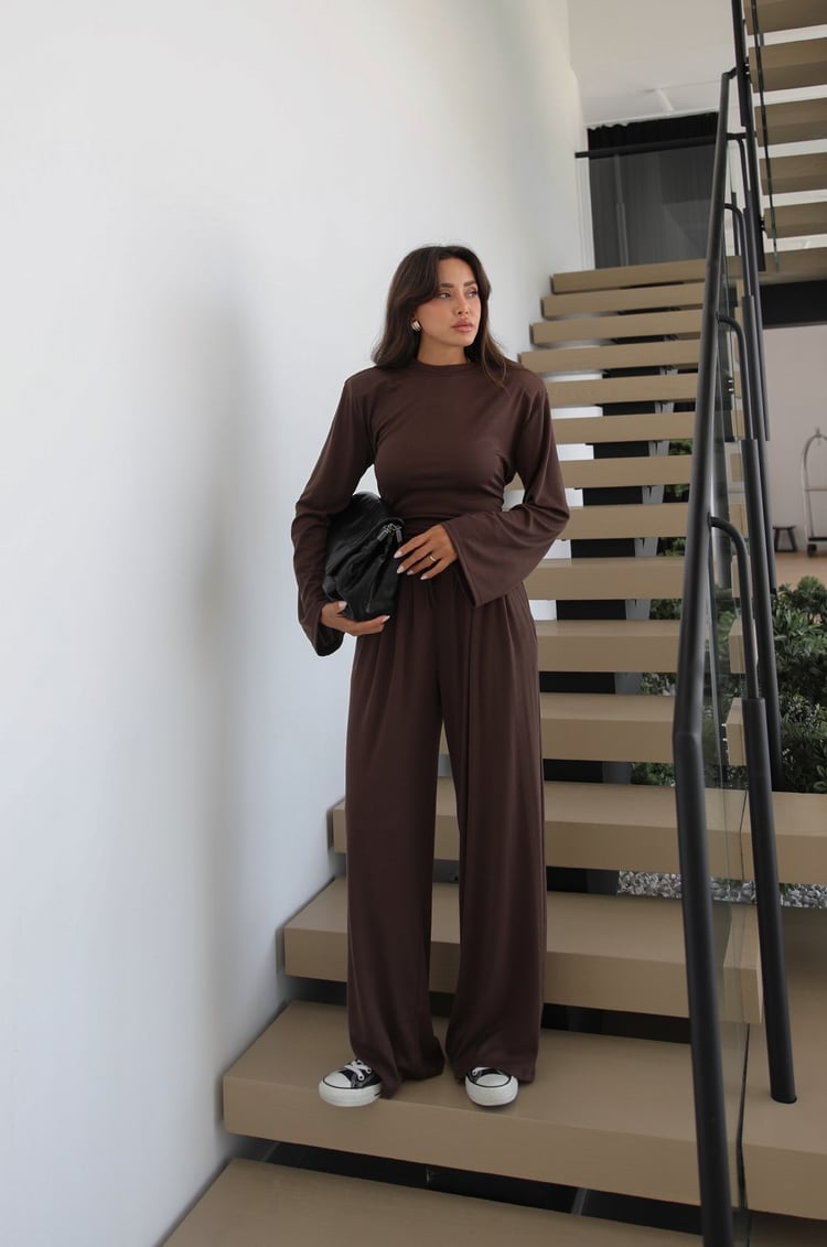 Kahverengi Vatkalı Bluz Pantolon Takım