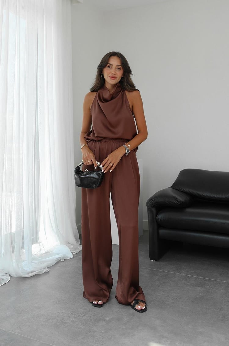 Kahverengi Winkle Saten Bluz Pantolon Takım