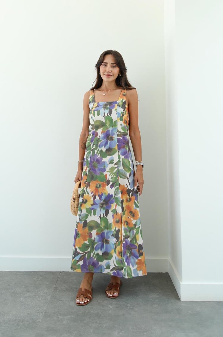 Kare Yaka Çiçek Desenli Elbise